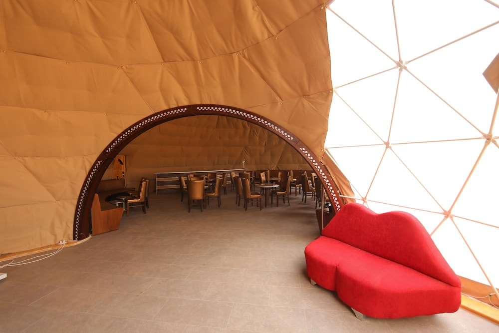 Wadi Rum Bubble Luxotel - Campsite Image 17