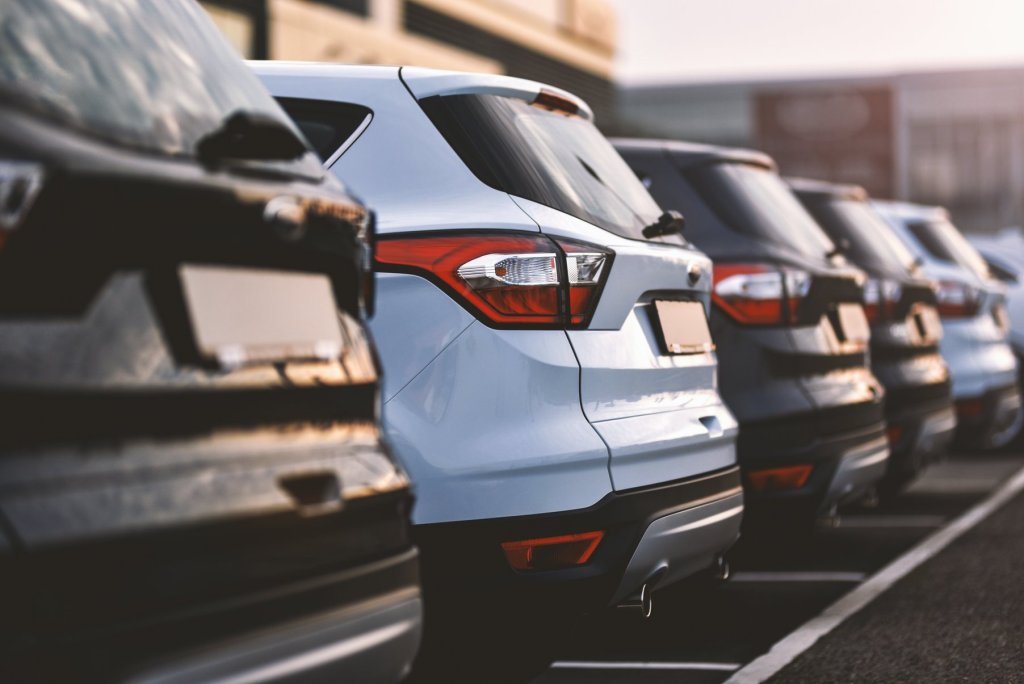 renting a car in jordan driving