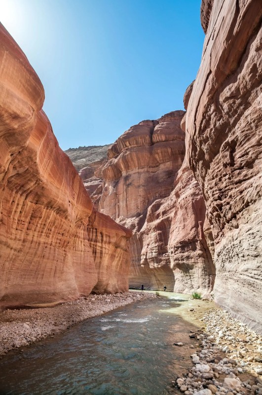 Wadi Al - Hasa Private Tour Hiking Vies